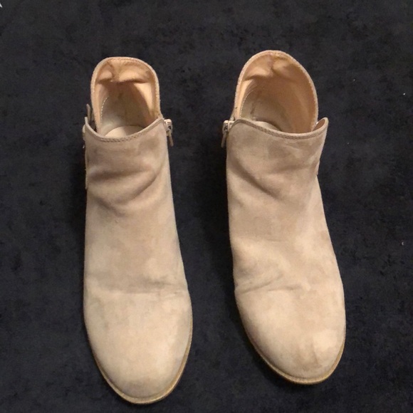 Justice tan booties - Picture 2 of 10